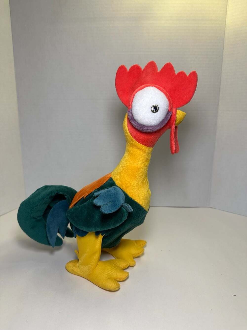Disney Moana Hei Hei Clucking and Dancing Rooster Plush